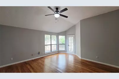 12710 Meadway Court, Houston, TX 77082 - Photo 11