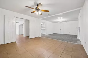 7119 Long Point Rd, Houston, TX 77055 - Photo 7