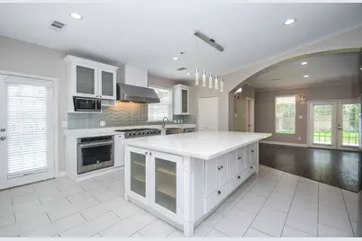 9715 Atwell Drive, Houston, TX 77096 - Photo 5