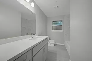 5822 Belrose Dr, Houston, TX 77035 - Photo 9