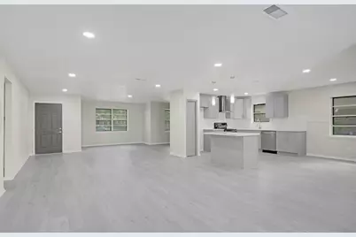 5822 Belrose Drive, Houston, TX 77035 - Photo 5