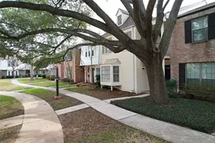 14147 Misty Meadow Ln, Houston, TX 77079 - Photo 3