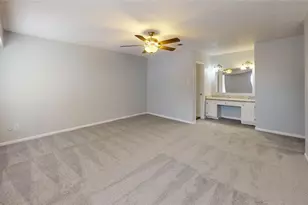 14147 Misty Meadow Ln, Houston, TX 77079 - Photo 15