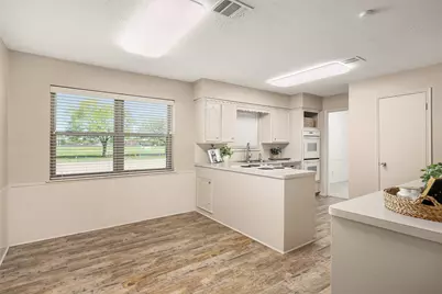 3002 Village Lane, Deer Park, TX 77536 - Photo 15