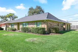 3002 Village Ln, Deer Park, TX 77536 - Photo 1