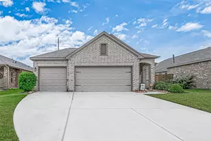 1214 Red Hills Dr, Rosharon, TX 77583 - Photo 3