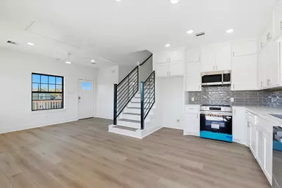 230 S Y Street, La Porte, TX 77571 - Photo 5