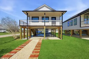 230 S Y St, La Porte, TX 77571 - Photo 1