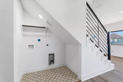 230 S Y Street, La Porte, TX 77571 - Photo 7