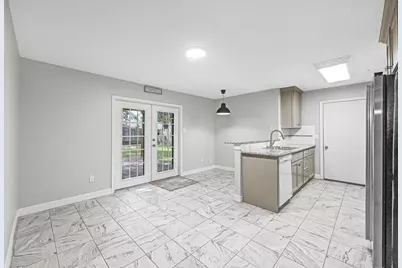 9339 Deanwood Street, Houston, TX 77040 - Photo 5