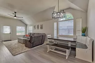 3729 Breckenridge Dr, Montgomery, TX 77356 - Photo 11