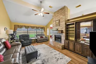 1104 Tipperary Ave, Friendswood, TX 77546 - Photo 5