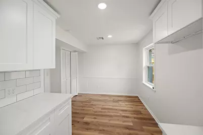 10642 Mayfield Road, Houston, TX 77043 - Photo 17