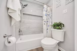 9227 Rippling Fields Dr, Houston, TX 77064 - Photo 23