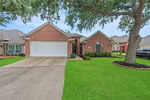 210 Leisure Dr, Stafford, TX 77477 - Photo 31