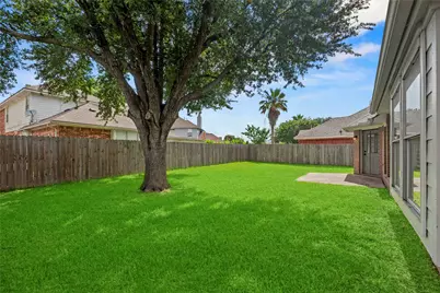210 Leisure Drive, Stafford, TX 77477 - Photo 27