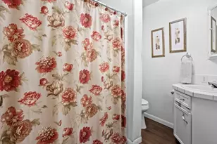 4902 Magnolia Ln, Old River-Winfree, TX 77535 - Photo 9