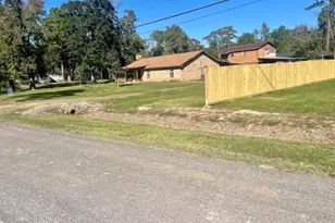 4902 Magnolia Ln, Old River-Winfree, TX 77535 - Photo 21