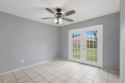 3831 Derbyhall Drive, Houston, TX 77066 - Photo 7