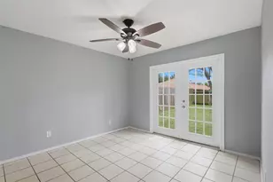 3831 Derbyhall Dr, Houston, TX 77066 - Photo 7
