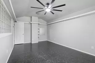 3831 Derbyhall Dr, Houston, TX 77066 - Photo 9