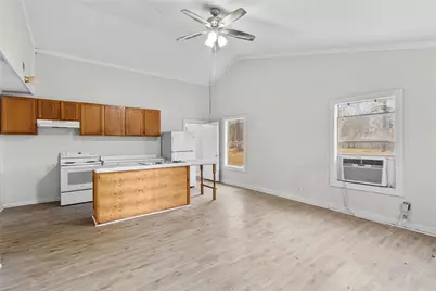 31 Jackson Road #B, Huntsville, TX 77320 - Photo 3