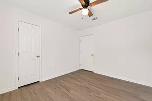 8306 Wayward Rd, Houston, TX 77064 - Photo 29