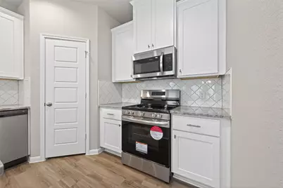 520 Emerald Thicket Lane, Houston, TX 77336 - Photo 13
