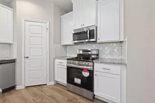 520 Emerald Thicket Ln, Houston, TX 77336 - Photo 13