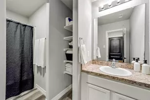 16610 Green Feather Dr, Houston, TX 77049 - Photo 17