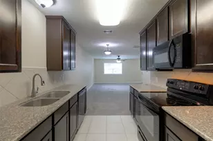 11905 Algonquin Dr, Houston, TX 77089 - Photo 13