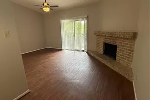 923 Carrell St, Tomball, TX 77375 - Photo 3