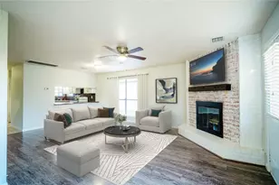 512 Birdsong Dr, League City, TX 77573 - Photo 5