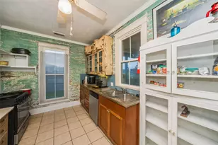 695 Wightman St, Matagorda, TX 77457 - Photo 17