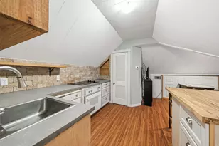 695 Wightman St, Matagorda, TX 77457 - Photo 15