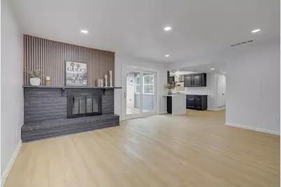 15507 Sierra Valle Drive, Houston, TX 77083 - Photo 9