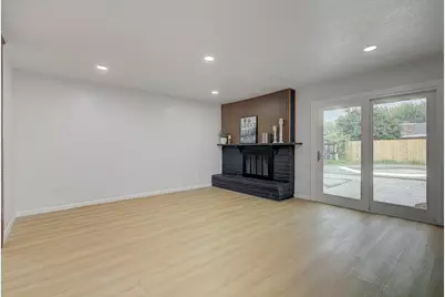 15507 Sierra Valle Drive, Houston, TX 77083 - Photo 11