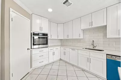 11307 Oakcenter Drive, Houston, TX 77072 - Photo 15