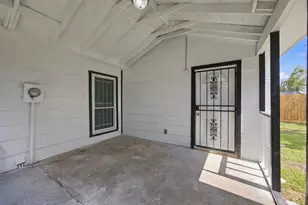 11307 Oakcenter Dr, Houston, TX 77072 - Photo 27