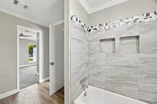 11307 Oakcenter Dr, Houston, TX 77072 - Photo 25