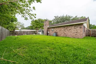 15702 Mendocino Drive, Houston, TX 77051 - Photo 23