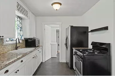 506 Texas, Tomball, TX 77375 - Photo 9