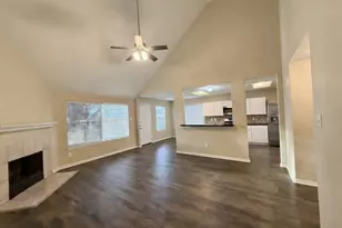 308 Glade Bridge Ln, Dickinson, TX 77539 - Photo 9