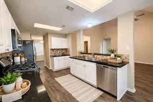 308 Glade Bridge Ln, Dickinson, TX 77539 - Photo 25