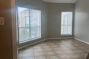 10104 Waterstone Dr, Houston, TX 77042 - Photo 13