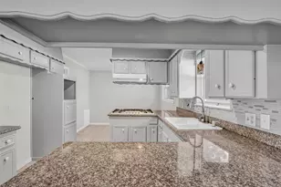 2808 Burke Rd, Pasadena, TX 77502 - Photo 13