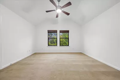 5222 Brinkman Court, Houston, TX 77091 - Photo 9