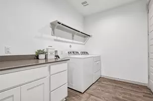 1570 Mustang Trl, Friendswood, TX 77546 - Photo 7