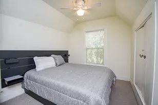 1313 Peden St, Houston, TX 77006 - Photo 15