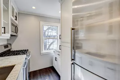 1313 Peden Street, Houston, TX 77006 - Photo 9